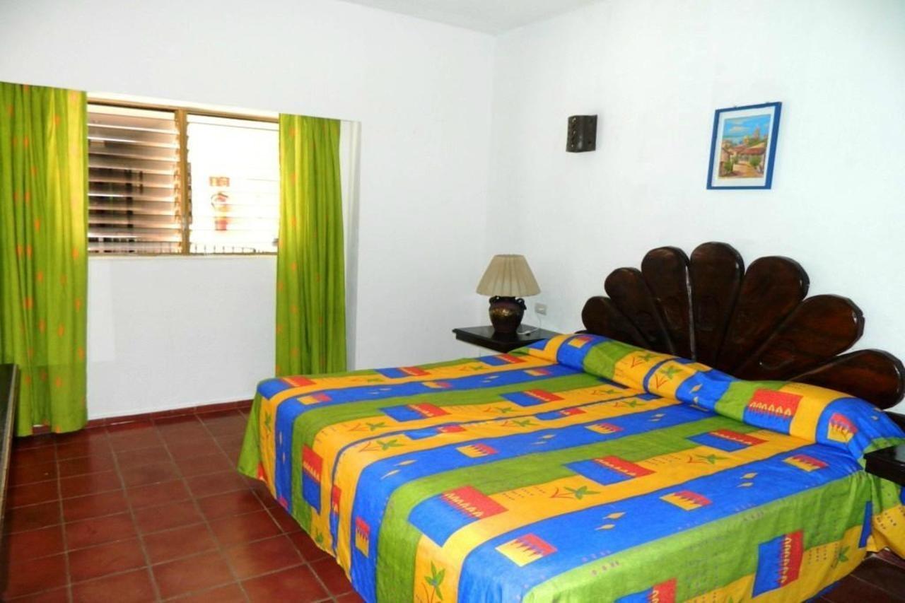 פוארטו ואלארטה Suites Plaza Del Rio - Family Hotel Malecon Centro מראה חיצוני תמונה