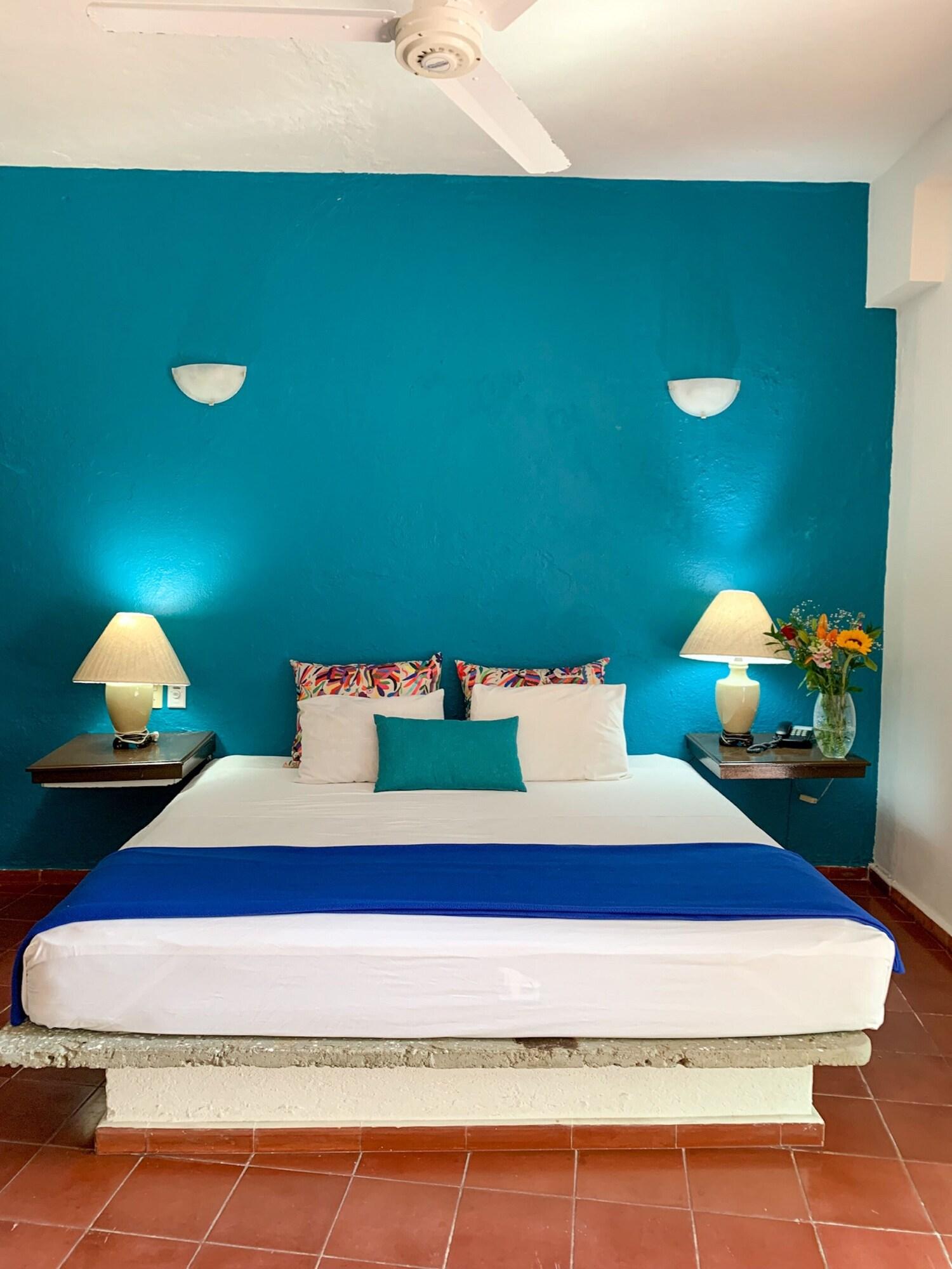 פוארטו ואלארטה Suites Plaza Del Rio - Family Hotel Malecon Centro מראה חיצוני תמונה