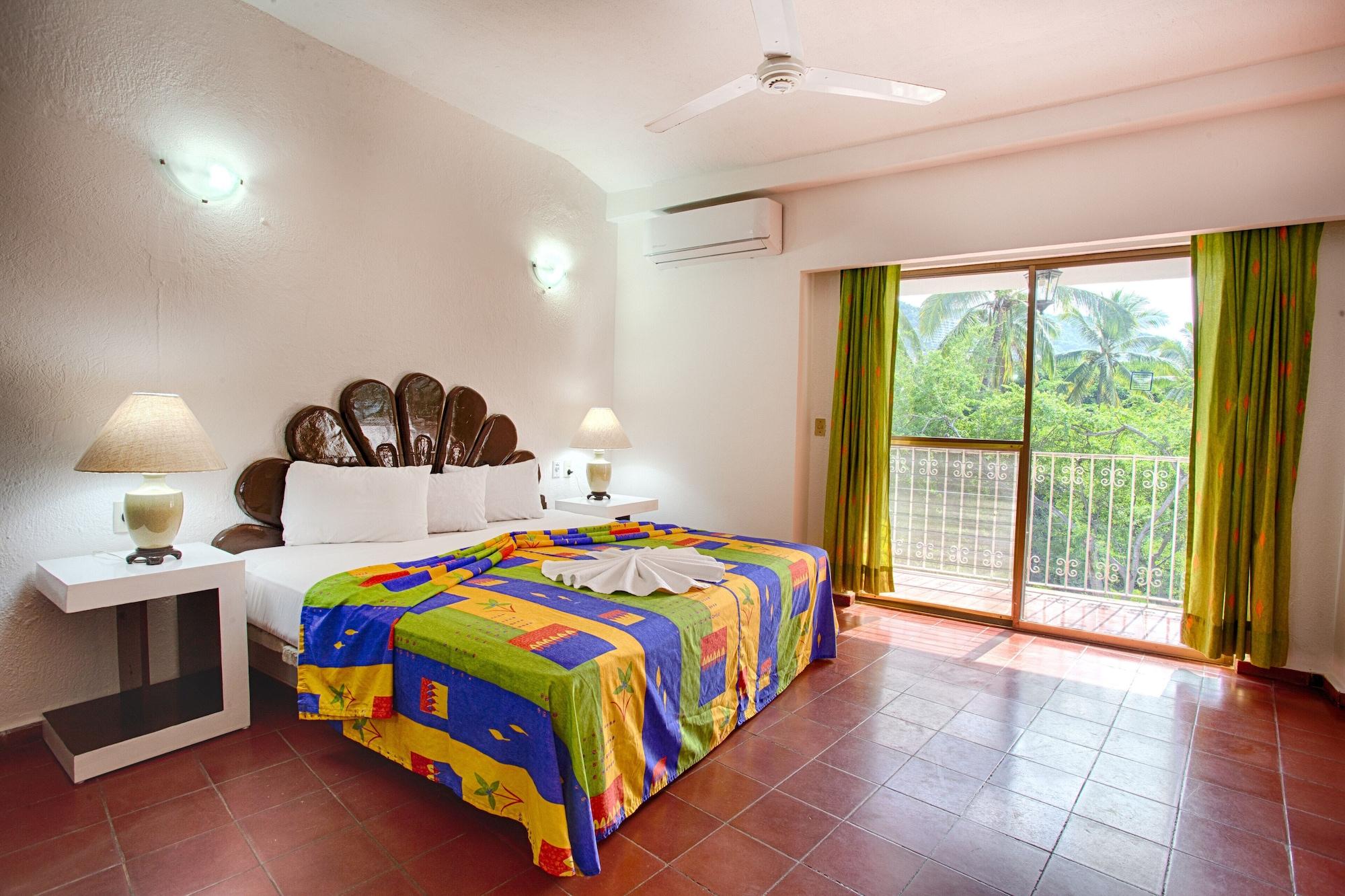 פוארטו ואלארטה Suites Plaza Del Rio - Family Hotel Malecon Centro מראה חיצוני תמונה