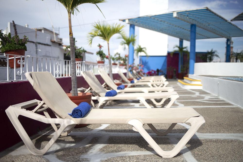פוארטו ואלארטה Suites Plaza Del Rio - Family Hotel Malecon Centro מראה חיצוני תמונה