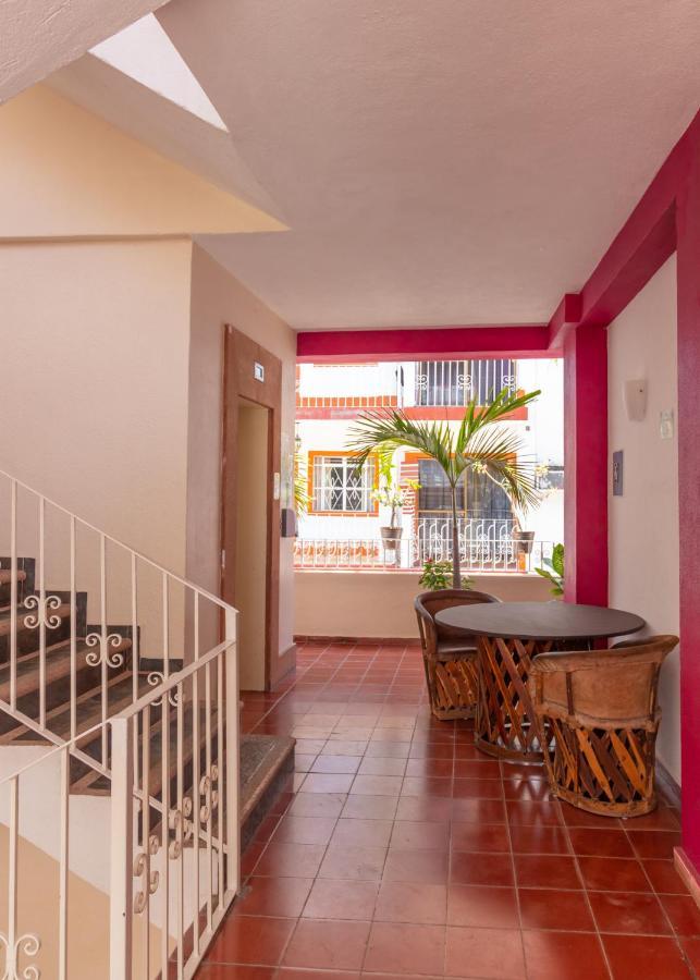 פוארטו ואלארטה Suites Plaza Del Rio - Family Hotel Malecon Centro מראה חיצוני תמונה