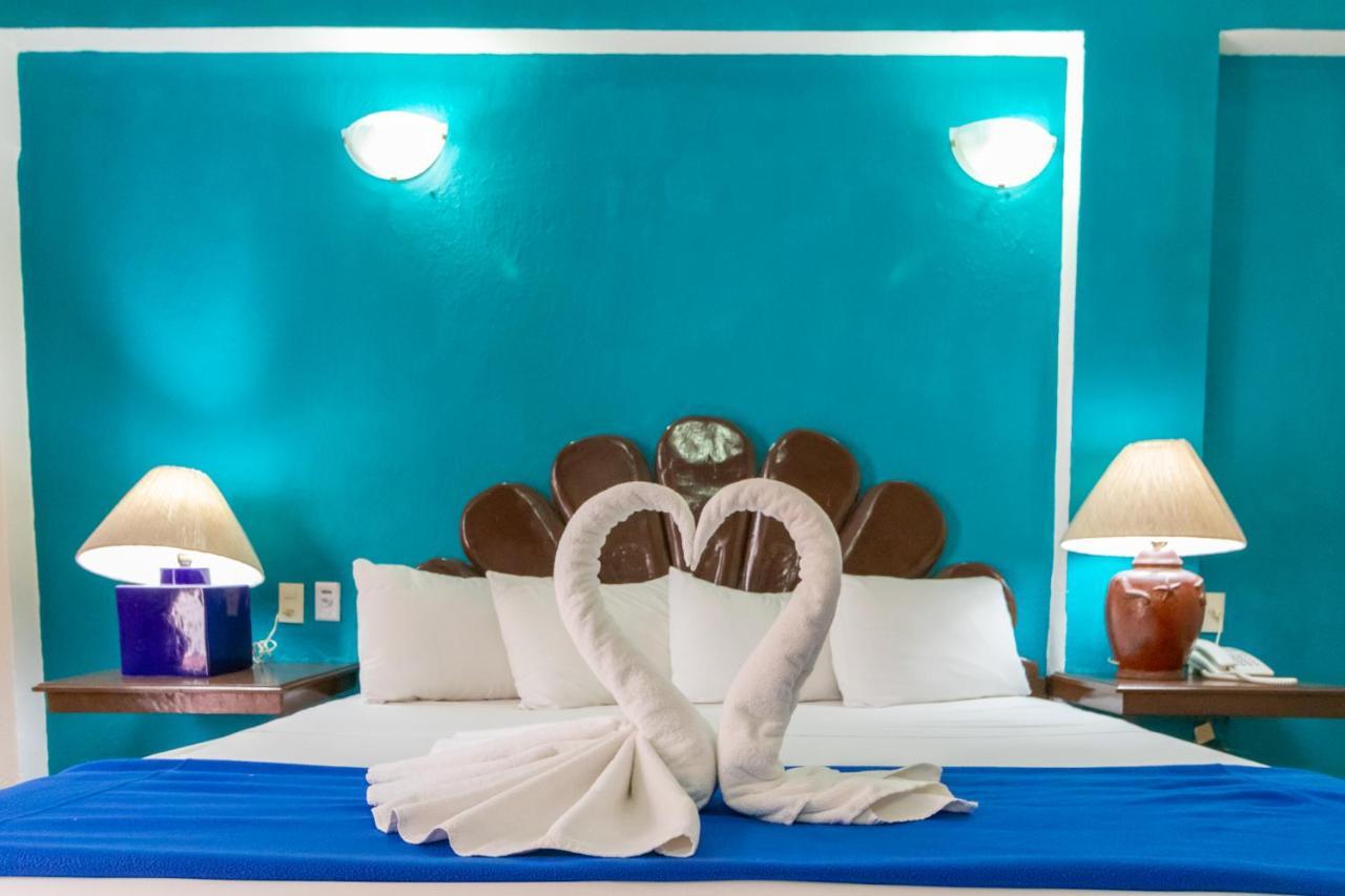 פוארטו ואלארטה Suites Plaza Del Rio - Family Hotel Malecon Centro מראה חיצוני תמונה