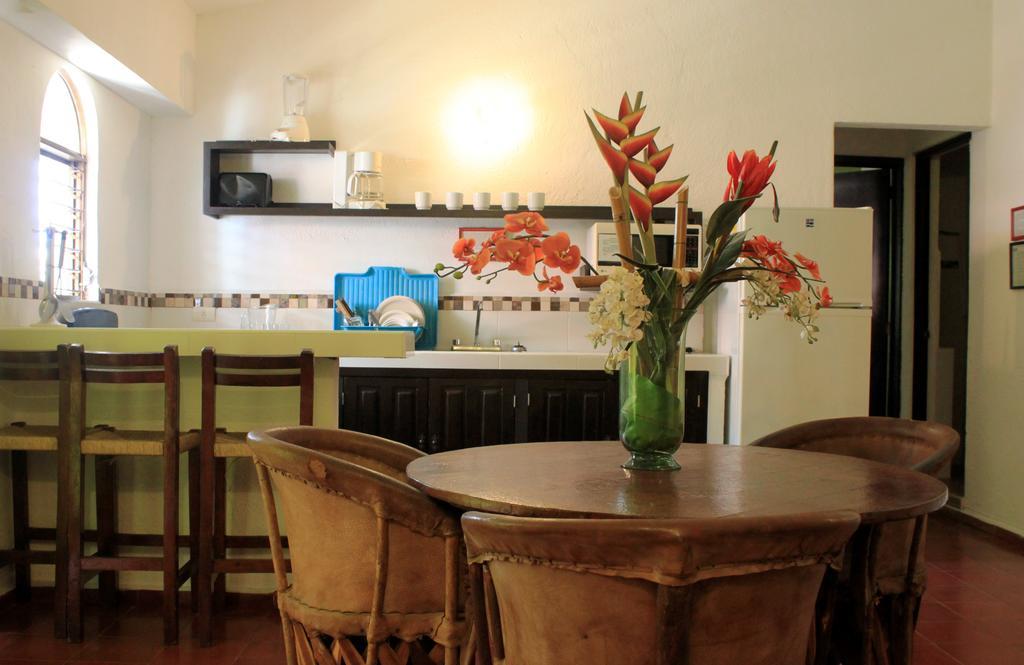 פוארטו ואלארטה Suites Plaza Del Rio - Family Hotel Malecon Centro מראה חיצוני תמונה